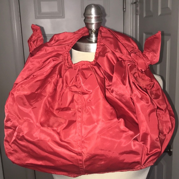Gap Red Nylon Satchel 😘 NWT attached - Picture 1 of 8